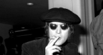 John Lennon angol énekes, gitáros, költő, 1971 (MTI Fotó)