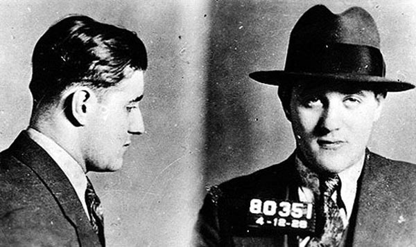 Benjamin "Bugsy" Siegel (rendőrségi fotó, 1928)