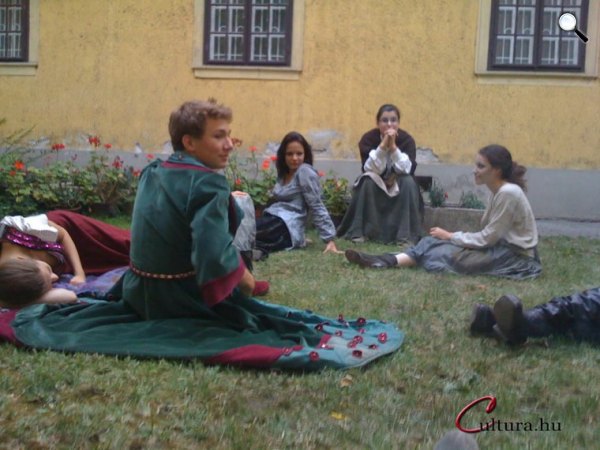 Vaskakas Ünnepi Játékok (Horrorpince)