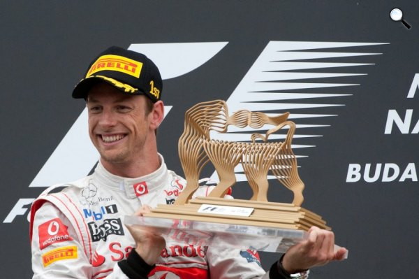 Jenson Button Forma-1 Magyar Nagydíj győztes (MTI Fotó: Koszticsák Szilárd)