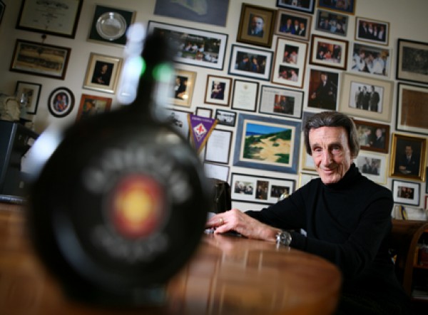 Zwack Péter (Forrás: Ecenemy.com)