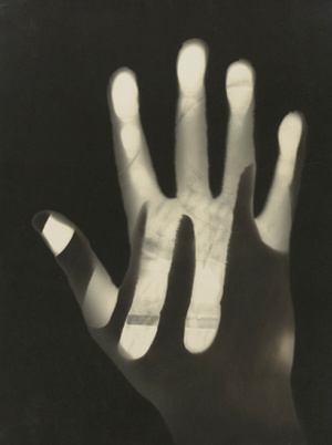 Fotogram (Fotó:Moholy-Nagy László / Sotheby's)