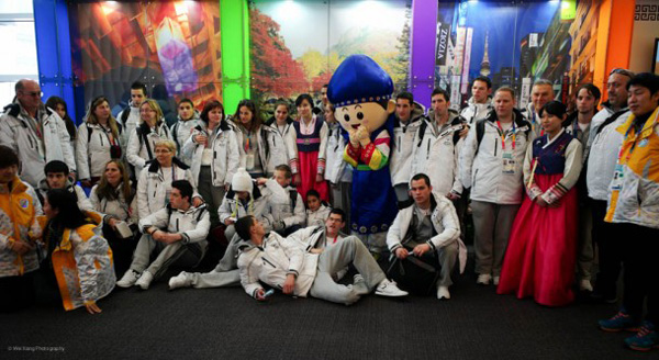 Speciális Olimpia 10. Téli Világjátéka - érkezés Koreába (Fotó: Wei Xiang és eM Soós György / S.O.N.) Speciális Olimpia 10. Téli Világjátéka - érkezés Koreába (Fotó: Wei Xiang és eM Soós György / S.O.N.)