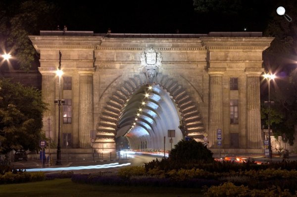 Várhegy Alagút, Budapest (Forrás: Budapest.com)