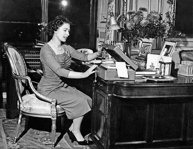 Sally Bedell Smith: Erzsébet, a királynő - képmelléklet