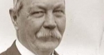 Sir Arthur Conan Doyle (Forrás: Sirconandoyle.com)