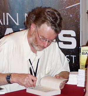 Iain M. Banks (Forrás: Wikipédia)