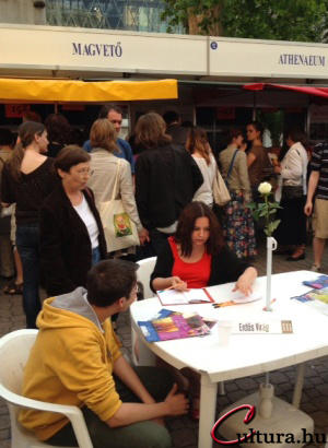 Erdős Virág, Könyvhét (Fotó: Oldal Gergely)