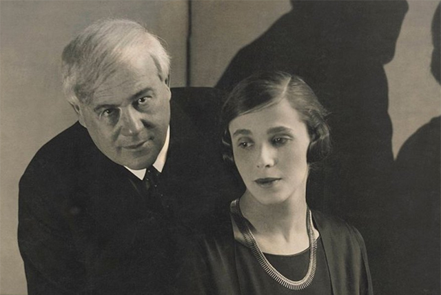 Molnár Ferenc (1878-1952) író, újságíró és felesége, Darvas Lili (1902-1974) színésznő, 1928 (Fotó: PIM/europeana.eu)