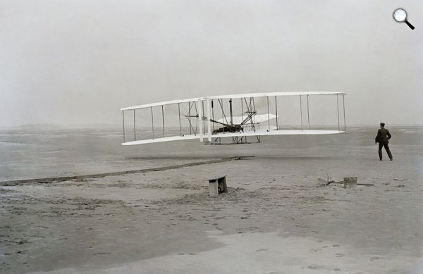 Wright Flyer, első repülés 1903 (fotó: Wikipédia)