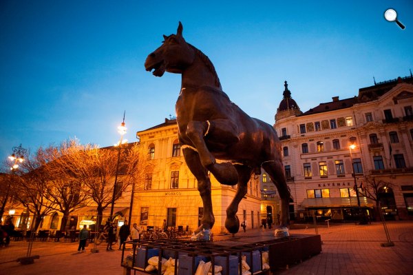 Leonardo da Vinci eredeti tervei alapján készült Sforza Kolosszus lószobor, Pécs (MTI Fotó: Sóki Tamás)