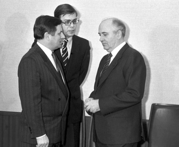 rendszerváltás, 1989, Németh Miklós és Mihail Gorbacsov (Fotó: OSZK/MEK)