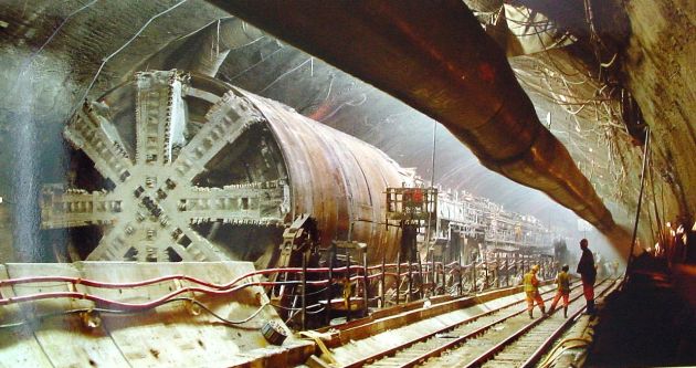 La Manche-csatorna, Euro Tunnel déli pajzs a keresztezőkamrában (Fotó: Wikimédia)