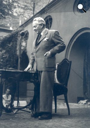 Balázs Béla (Fotó: OSZK, Nyugat)