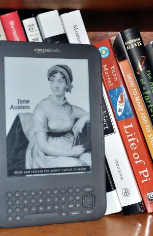 e-book, e-olvasó, könyvespolc