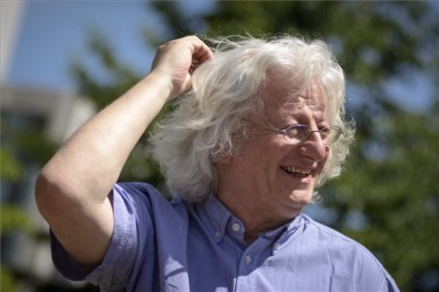 Esterházy Péter (1950-2016) író, drámaíró, Ünnepi Könyvhét, 2014, Debrecen (MTI Fotó: Czeglédi Zsolt)