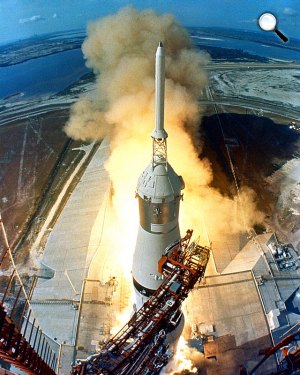 Az Apollo 11 indítása (Fotó: NASA)