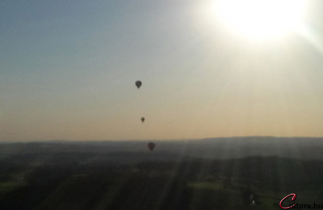 Utazás hőlégballonnal, Németország, Nümbrecht - Morsbach (Fotó: Cultura/Kibelbeck Mara)