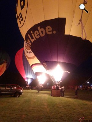 Éjszakai ballonfáklyázás Nümrechtben (Fotó: Cultura/Kibelbeck Mara)