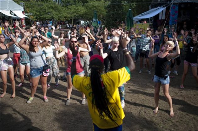 Sziget, afroamerikai táncoktatás (MTI Fotó: Marjai János)
