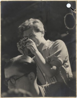 Gerda Taro, 1936 (Forrás: Icp.org)