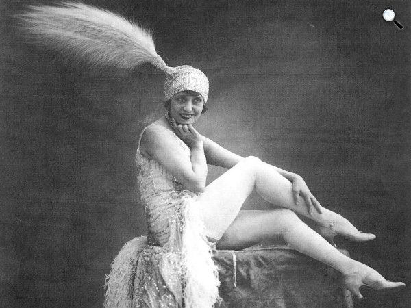 Misstinguett táncosnő, Párisz (Fotó: Wikipédia)