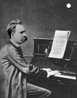 Friedrich Nietzsche zongorázik (Fotó: Wikipédia)