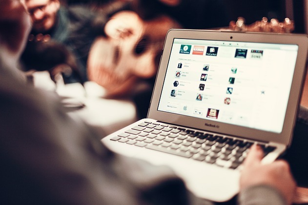 Netbook, internet (Fotó: Pixabay)