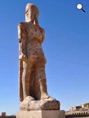 III. Amenhotep fáraó szobra, Luxor (Fotó: AFP: Radwan Abu-Elmagd)
