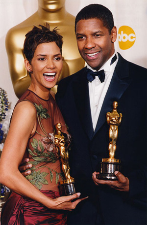 Oscar-díj, Halle Berry és Denzel Washington (Fotó: Listal.com)