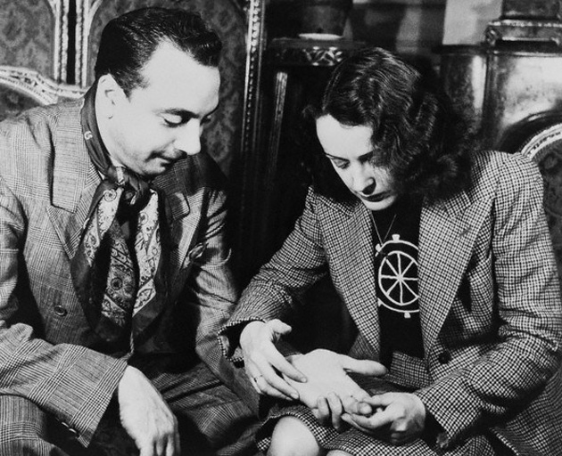 Django Reinhardt és Edith Piaf, Párizs, 1940 (Fotó: Michael Ochs /Corbis/museyon.com) 