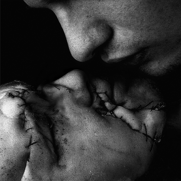 Kiss myself