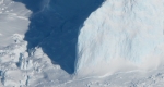Antarktisz, olvadó jéghegy (Fotó: NASA)