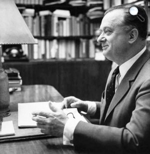 Ortutay Gyula, író, néprajztudós, politikus (Fotó: MEK/OSZK)