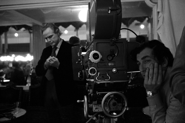  Marlon Brando és Bernardo Bertolucci az Utolsó tangó Párizsban forgatásán, 1972 (Fotó: Listal.com)