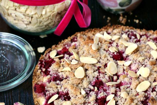 Ropogós crumble eperrel