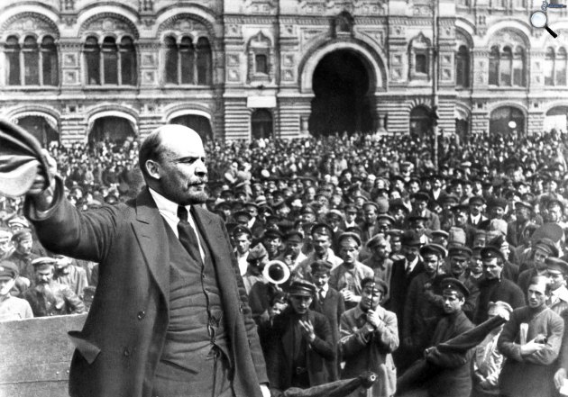 Vlagyimir Iljics Lenin beszédet mond 1919. május 29-én (Fotó: Wikipédia)
