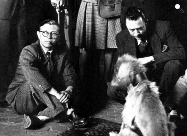Jean-Paul Sartre és  Albert Camus egy kutyával (Fotó: Wikipédia)