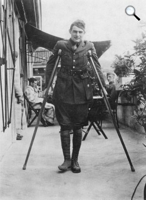 Ernest Hemingway, Olaszország, 1918 (Fotó: JFK Library)