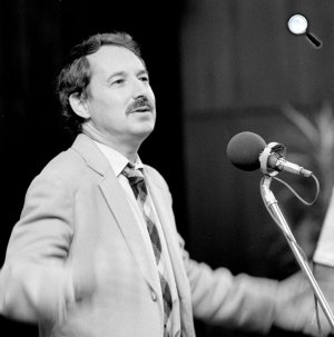 Montágh Imre logopédus, író a Rádiókabaré c. műsorban (Fotó: Médiaklikk)