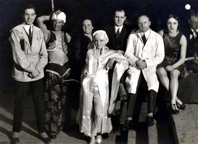  Nyikolaj Rimszkij-Korszakov: Seherezádé, Operaház, 1930. Oláh Gusztáv, Kölling Rudolf, Tüdős Klára, Szalay Karola, Rékai András?, Tolnai Pál, Keresztes Mariska? (Fotó: Vajda M. Pál/OSZK)