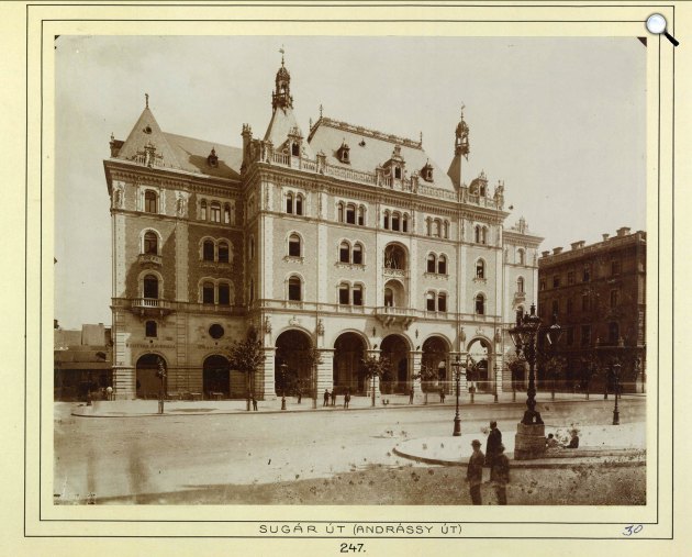 Drechsler-palota, Budapest, Andrássy (Sugár) út 25., 1884-1890. (Fotó: Fortepan / Budapest Főváros Levéltára. Levéltári jelzet: HU.BFL.XV.19.d.1.06.053)