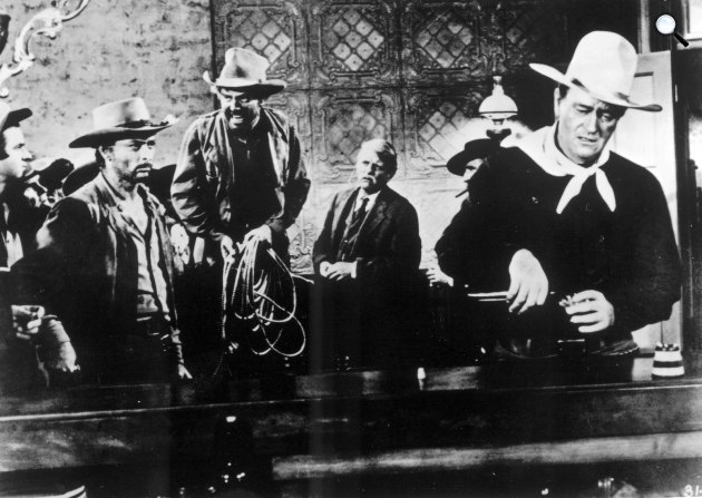 Aki megölte Liberty Valance-t, John Wayne és James Stewart (Fotó: Listal)