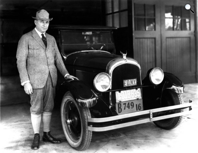 Walter Percy Chrysler autógyáros, 1924 (Fotó: chryslerclub.org)