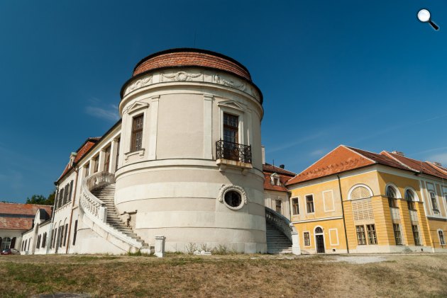 Amade-Bajzáth-Pappenheim-kastély, Iszkaszentgyörgy (Fotó: Wikipédia)