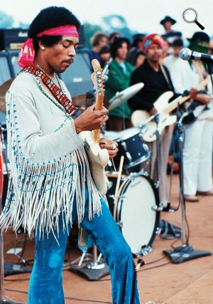Jimi Hendrix a  woodstocki fesztiválon (Fotó: Listal)