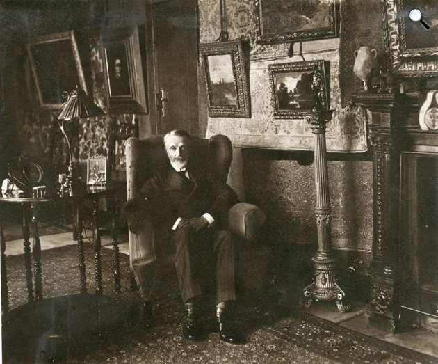 Gróf Andrássy Gyula otthonában (Fotó: Kieselbach Galéria)