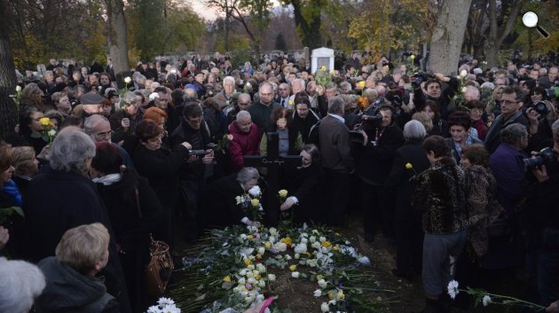 Göncz Árpád temetése az Óbudai Temetőben, Budapest, 2015. november 6. (MTI Fotó: Koszticsák Szilárd)