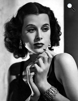 Hedy Lamarr feltaláló, színésznő (Fotó: listal.com)