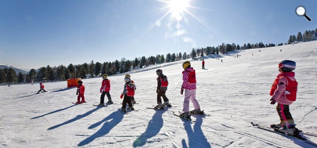 Sí-gyerekiskola, Kreischberg, Stájeroszág, Ausztria (Fotó: Tourismus Ikarus)
